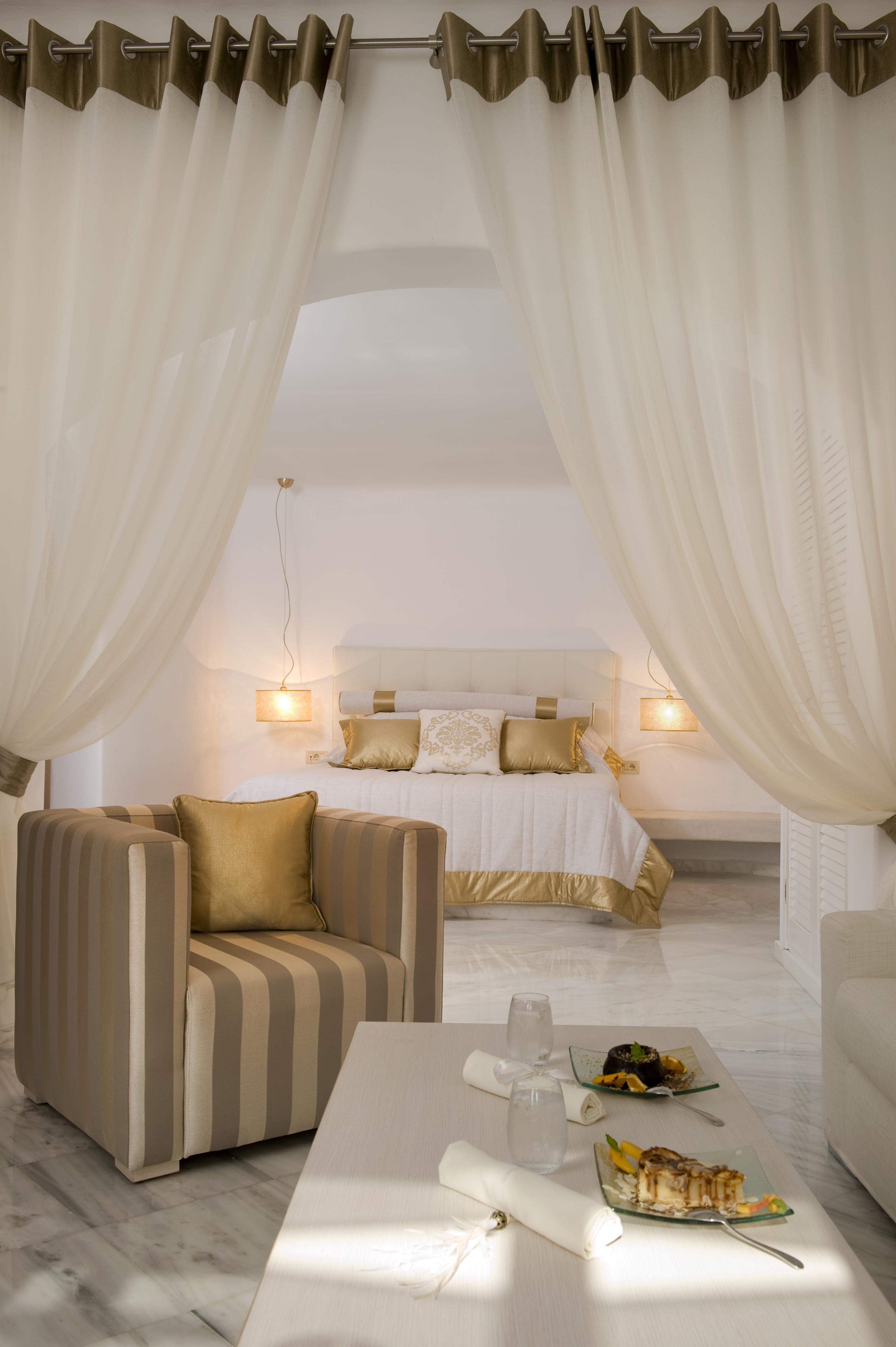 Gold Suites - Small Luxury Hotels Of The World Imerovigli  Room photo